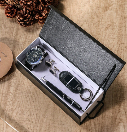Ensemble de 5 pièces - noir - montre, porte-clés, stylo, boutons de manchette, boîte à clapet.