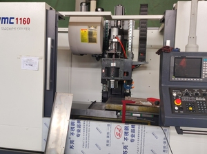 conversational control <strong>programming</strong> incorporating high-speed parts processing 1100mm <strong>cnc</strong> vertical machining center for sale - Product Image 4
