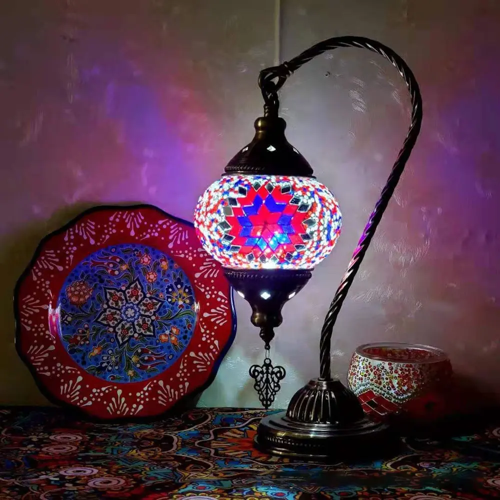 مصباح طاولة LED مصنوع يدويًا من الزجاج على الطراز التركي ، مصباح طاولة زخرفي ، مصباح ليلي عتيق لغرفة النوم وغرفة المعيشة