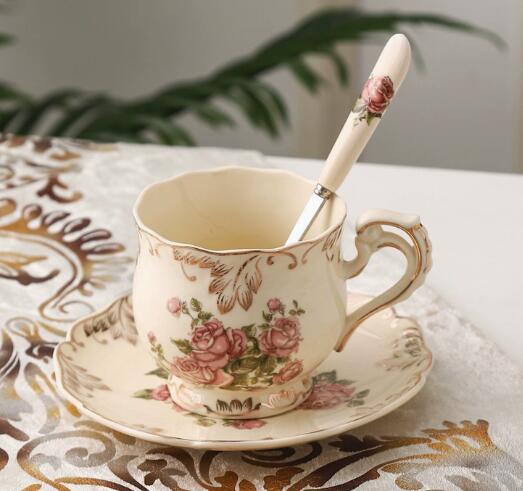 Oro 1 tazza, 1 cucchiaio
