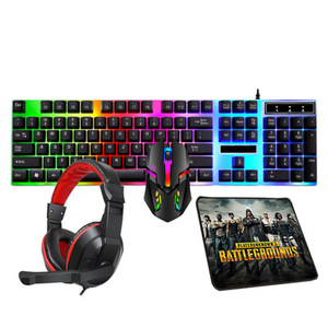 4 em 1 Rgb Computador Com Fio Teclado <span class=keywords><strong>E</strong></span> Mouse Combo Teclado <span class=keywords><strong>E</strong></span> Mouse Gaming Headset Com Mouse Pad