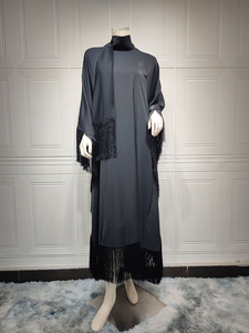 Orta doğu Kaftan Abaya kadınlar müslüman elbise arap Dubai yarasa kollu püsküller büyük salıncak mütevazı parti Kaftan elbiseler
