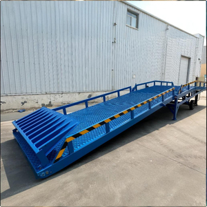 Mobile <strong>Loading</strong> <strong>and</strong> <strong>Unloading</strong> PlatformEfficient Mobile <strong>Loading</strong> <strong>and</strong> <strong>Unloading</strong> PlatformMultifunctional <strong>Platforms</strong> - Product Image 5