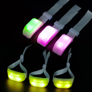 DMX Control Nylon Armband mit RGB LED Easy Change able Cell Batterie RFID Armband Controller für Halloween Weihnachten Neujahr - Product Image 1