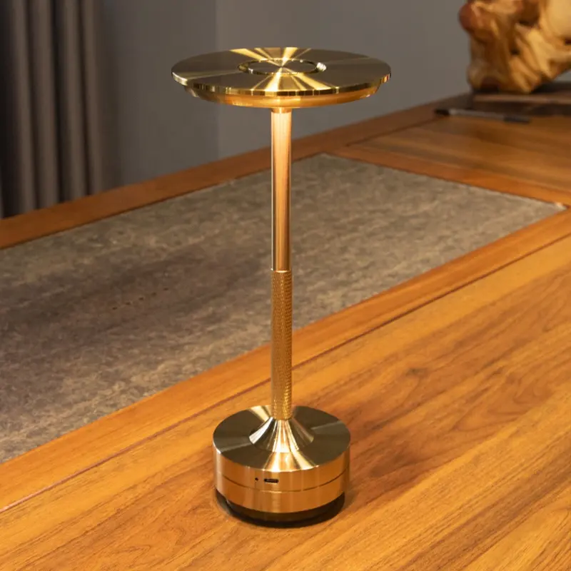 Lâmpada de mesa em forma de OVNI para balcão de bar de hotel com interruptor de toque de design simples e atmosfera quente