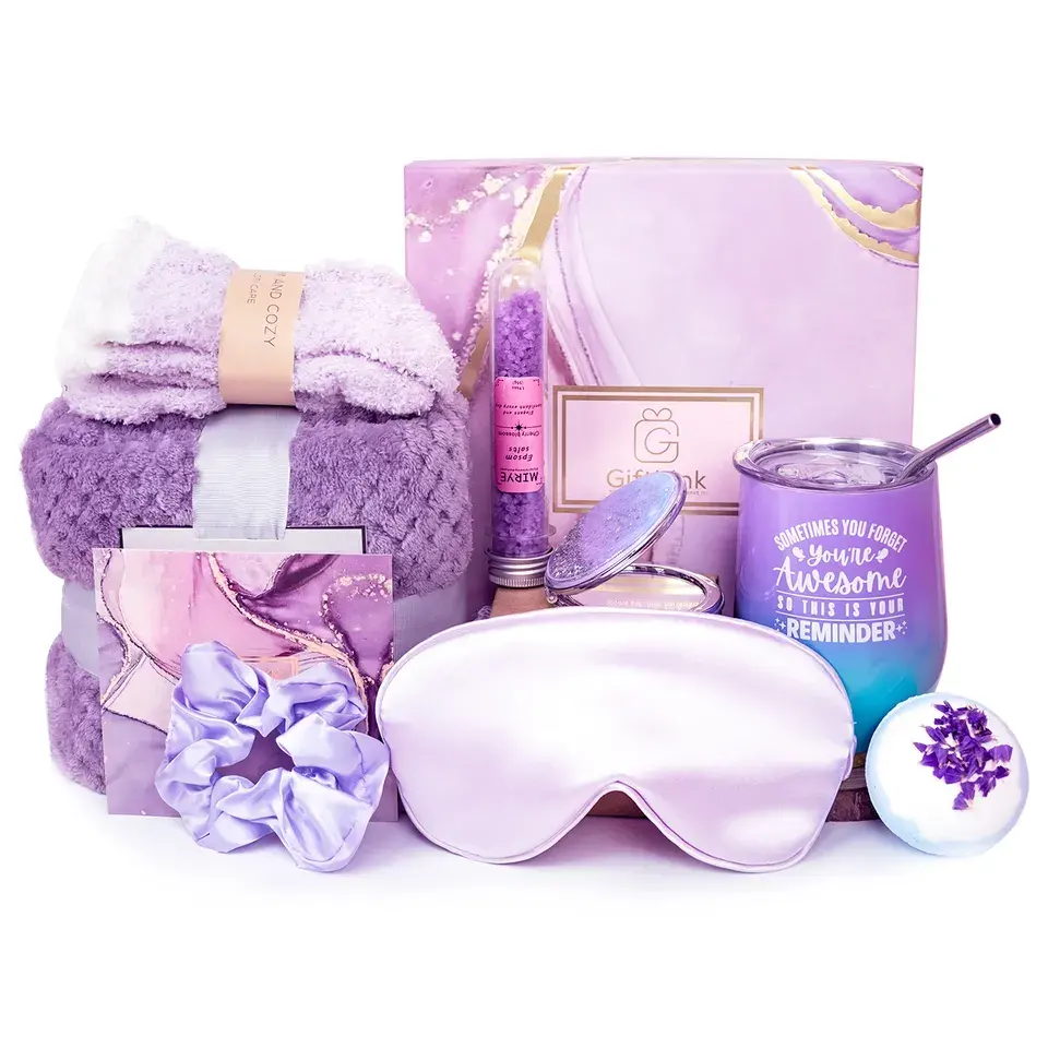 Set regalo promozionale di compleanno di san valentino per feste di matrimonio cesto spa candele profumate personalizzate set regalo per le donne