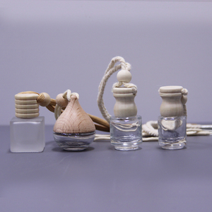 Sản Xuất 5Ml-10Ml Treo Rỗng Xe Khuếch Tán Nước Hoa Chai Bằng Gỗ Vít Cap Cao Su Nút Màn Hình In Ấn Xử Lý Bề Mặt - Product Image 2