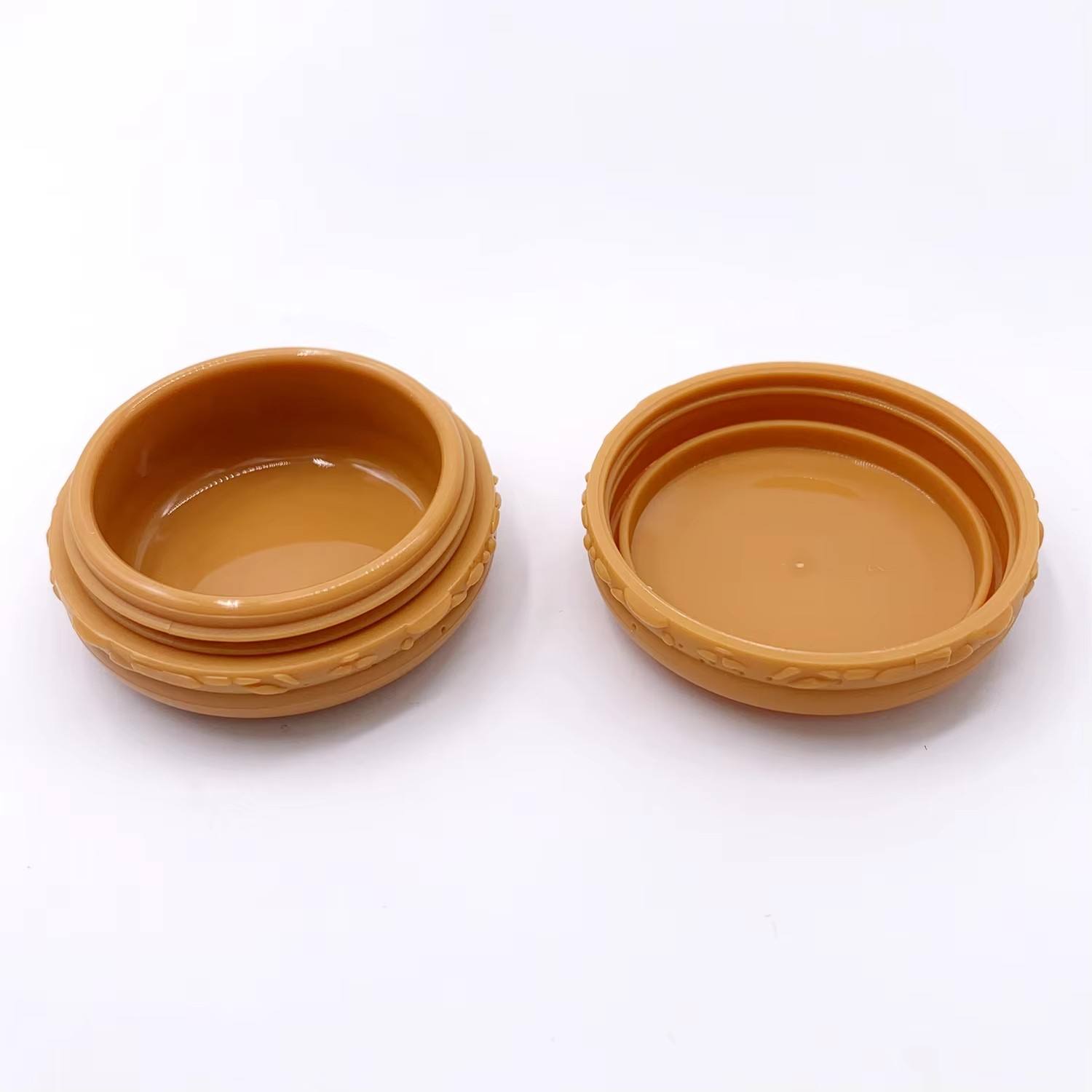 สีน้ำตาล