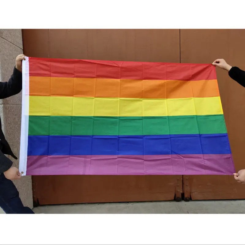 Promotionnel en gros personnalisé Polyester tissu impression numérique 3 * 5Ft extérieur volant Gay Pride LGBT arc-en-ciel drapeaux bannières