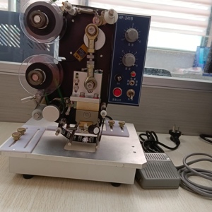 HP241B halbautomatischer Chargcode-Verfallsdatum-Codierungsmaschine Heißprägefolien-Codierungsmaschine für Kunststoff