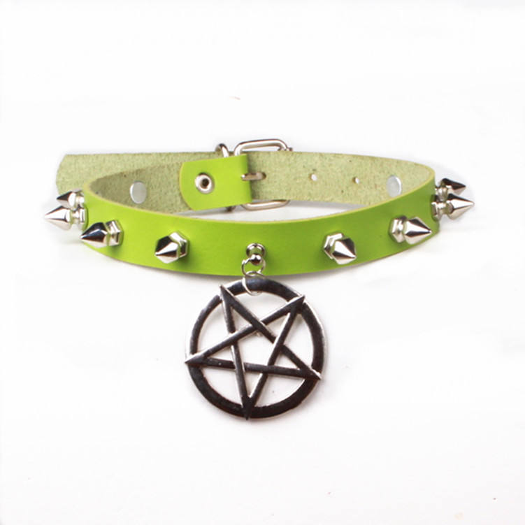 สีเขียว