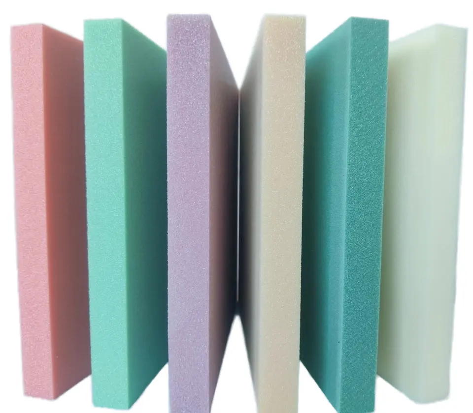 Hoja de espuma de inyección de resina de tablero de núcleo de espuma de PVC ligero-Hojas de plástico populares para servicios de corte y procesamiento