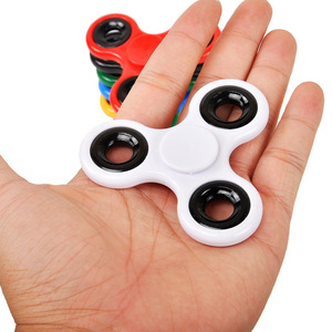 Biểu tượng tùy chỉnh cảm giác tay lo lắng cứu trợ ngón tay đồ chơi ba-lá ánh sáng lên thần tài Spinners cho trẻ em - Product Image 3