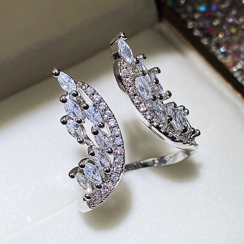 F1107 White Gold Ring