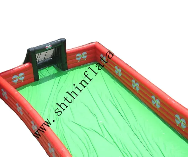 Nouveau design de haute qualité approvisionnement d'usine sport de plein air football gonflable/terrain de football gonflable pour jeux de sport gonflables