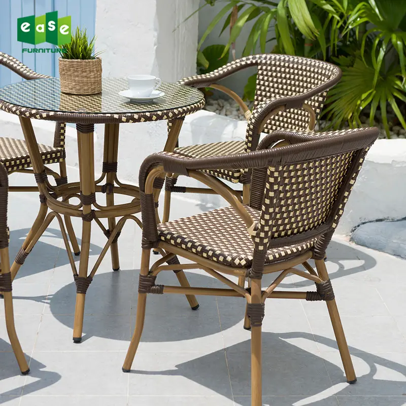 Bon prix Mobilier d'extérieur étanche café restaurant jardin bistro rotin chaise de salle à manger rotin table et chaise combinaison