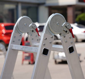 บันไดอลูมิเนียมอเนกประสงค์พับได้พร้อมแพลตฟอร์มบันไดพับได้ - Product Image 4