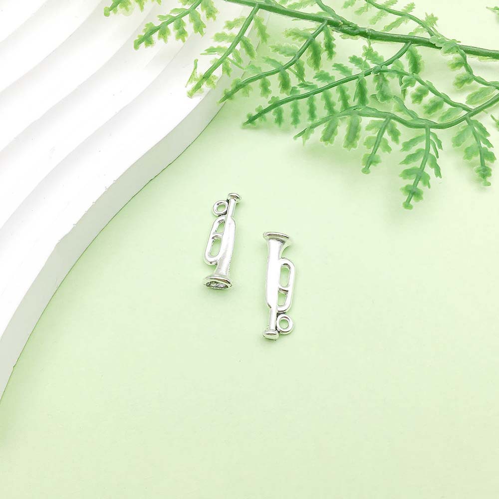 1 corne argent antique - 1g - 7*22mm - 9161