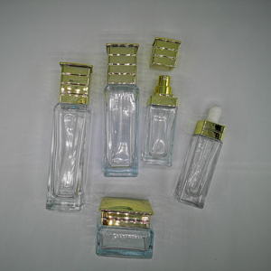 化妆品透明玻璃瓶套装新设计方形护肤化妆品包装空瓶带泵喷雾器美容 - Product Image 4