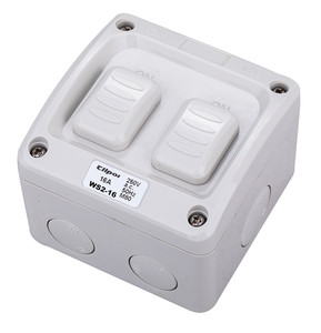 AS/NZS標準SAA250V 20A IP66耐候性アイソレータースイッチ表面スイッチ1つのギャング耐候性屋外スイッチ