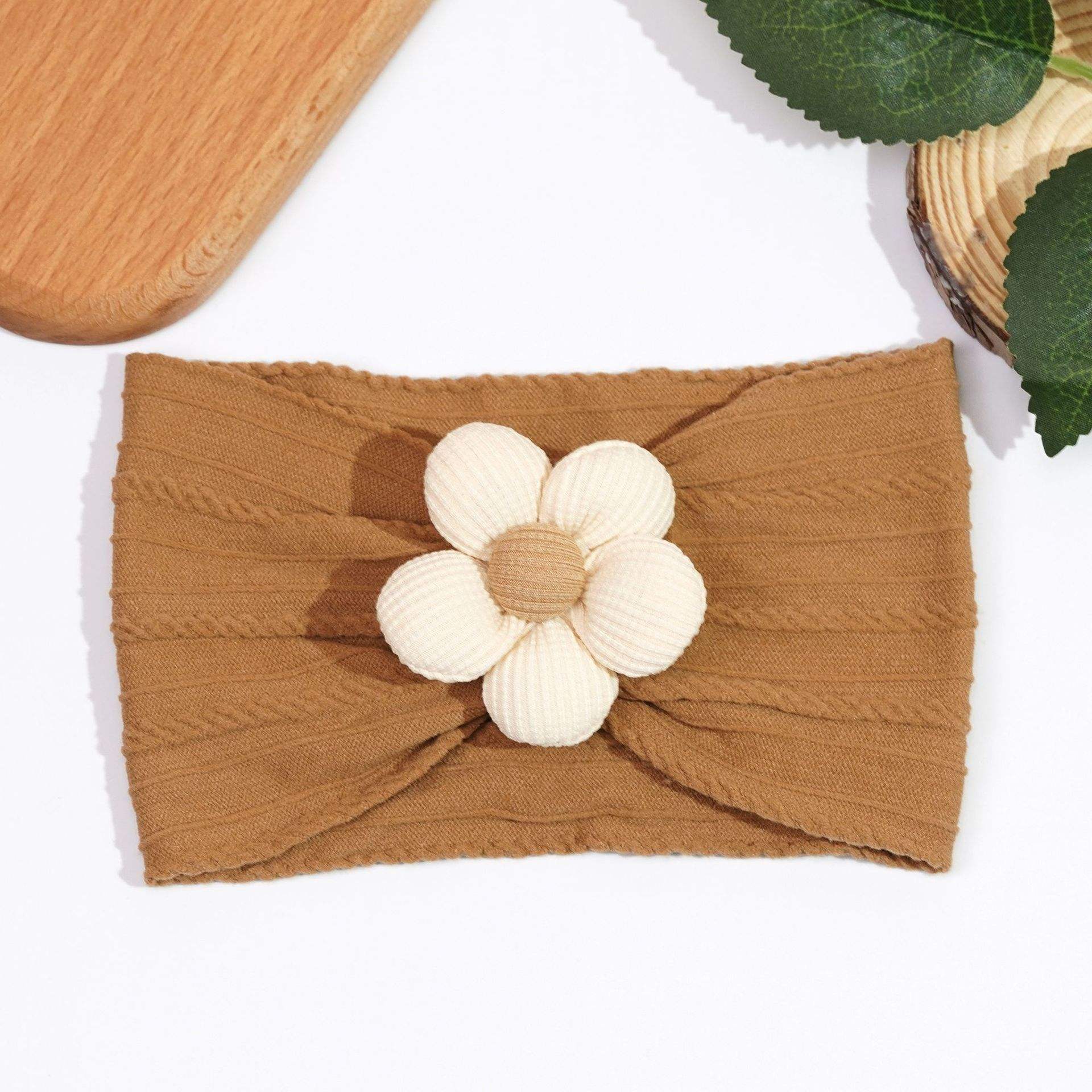 สีน้ำตาล