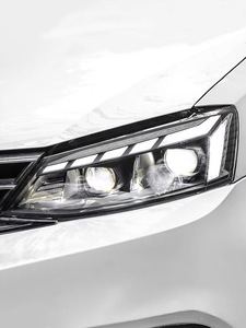 <span class=keywords><strong>VW</strong></span> <span class=keywords><strong>Jetta</strong></span> 2011-2019MK6LEDプロジェクターレンズ用の連続回転信号付きArchaicカーフロントランプDRLヘッドライト