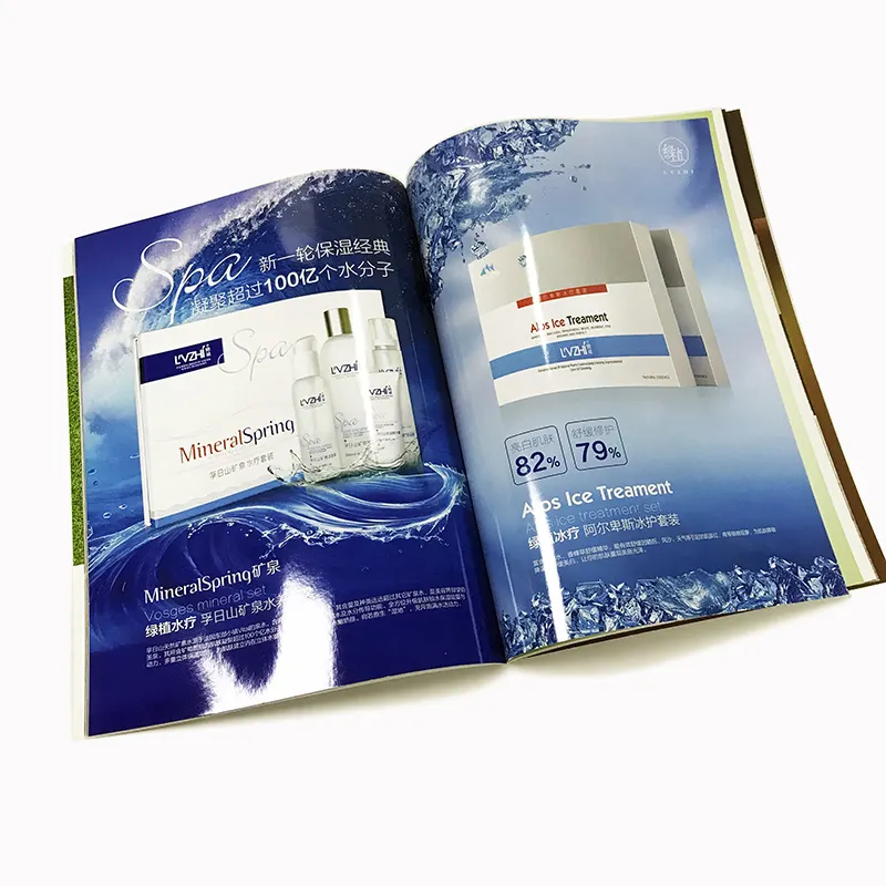 Custom design A4 copertina morbida profumo catalogo/booklet/brochure stampa