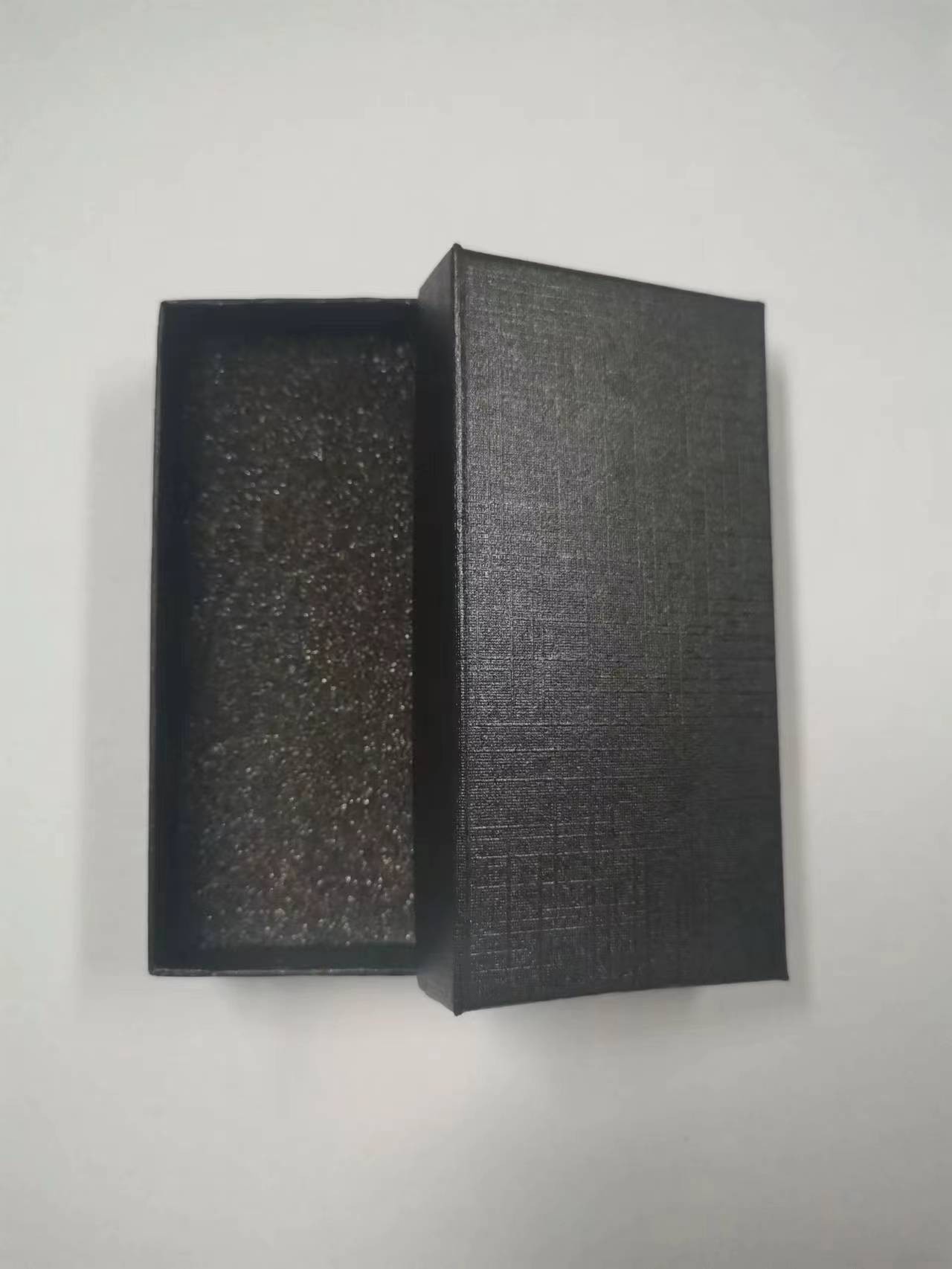 Coffret cadeau rectangulaire noir