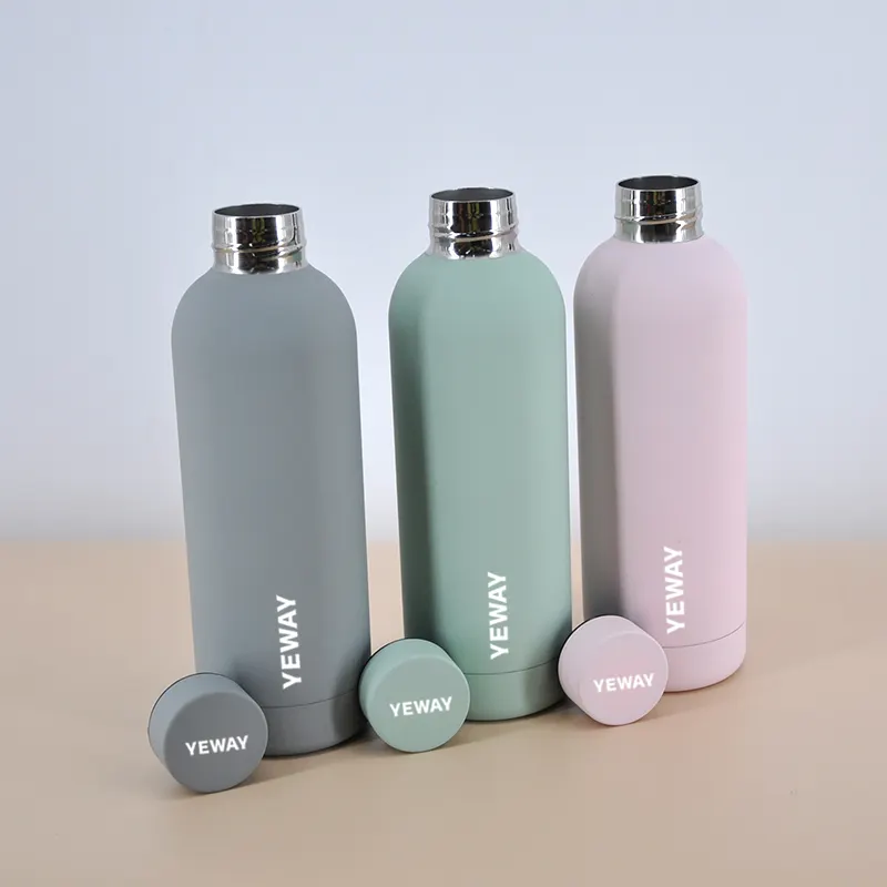 Yeway Ecofriendly قابلة لإعادة الاستخدام زجاجة ماء botella de agua تباع مباشرة مزدوجة الجدار الفولاذ المقاوم للصدأ مخصصة زجاجة ماء رياضة اليوغا