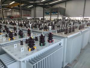 Trasformatore di potenza alla rinfusa a forma di bobina 300KVA 10KV ingresso/15KV topologia 380V/<span class=keywords><strong>400V</strong></span>/<span class=keywords><strong>11KV</strong></span> uscita materiale di rame elettronico 50Hz/60Hz