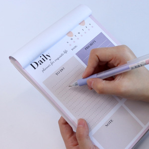 LOGO personalizzato di alta qualità A5 piano giornaliero Note Pad piano settimanale inglese Notebook per scrivere Memo materiale per la scuola - Product Image 2