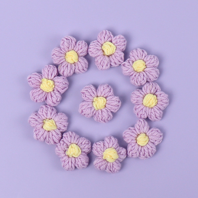 Pétalos de flor de hojaldre de color púrpura