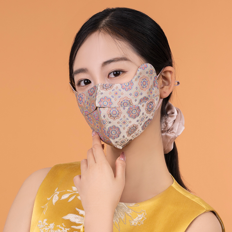 100% Silk Song Brocade Mask - Silver Totem