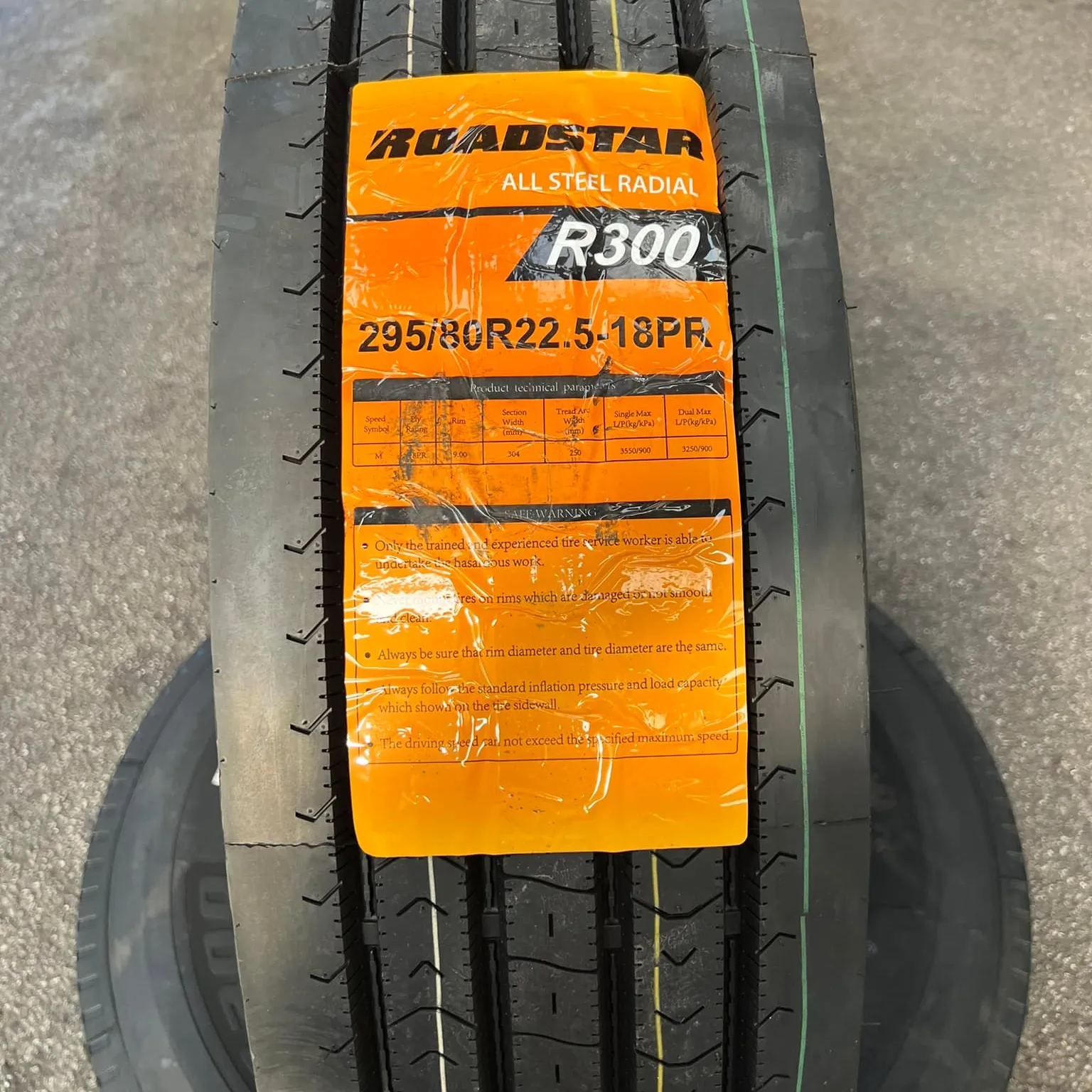 Moeda Dupla/Wynstar/Roadstar marca 11R22.5 295/80R22.5 315/80R22.5 alta qualidade pneus TBR D300/D555/D588