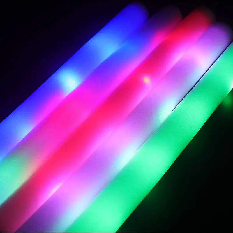 Venta caliente Glow Sticks Suministros para fiestas a granel Color personalizado Epe Foam Glow Sticks para festivales Conciertos