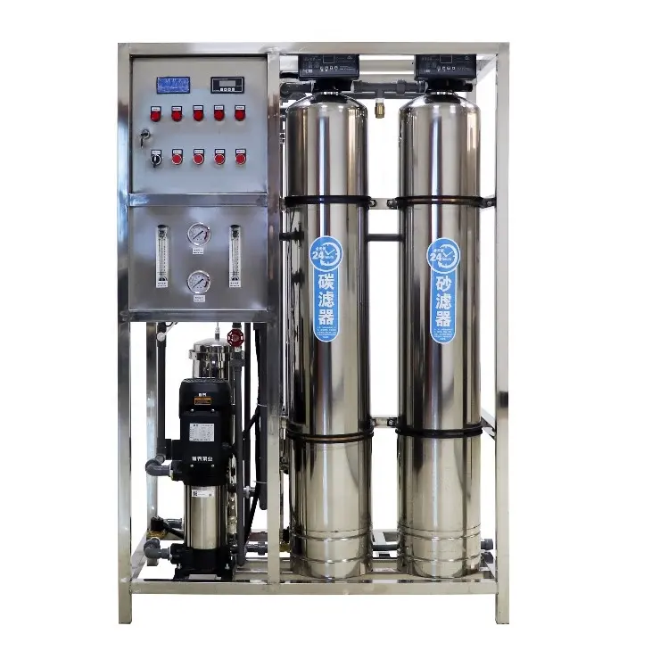 Applicabilité économique Système de filtre à eau par osmose inverse 250 L/H Installation de traitement de l'eau Enlever le sel de l'eau de puits