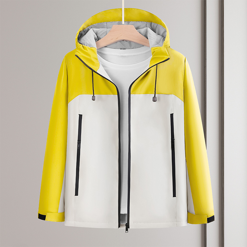 Blanc chaud et jaune citron