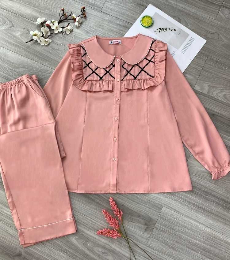 สีชมพู