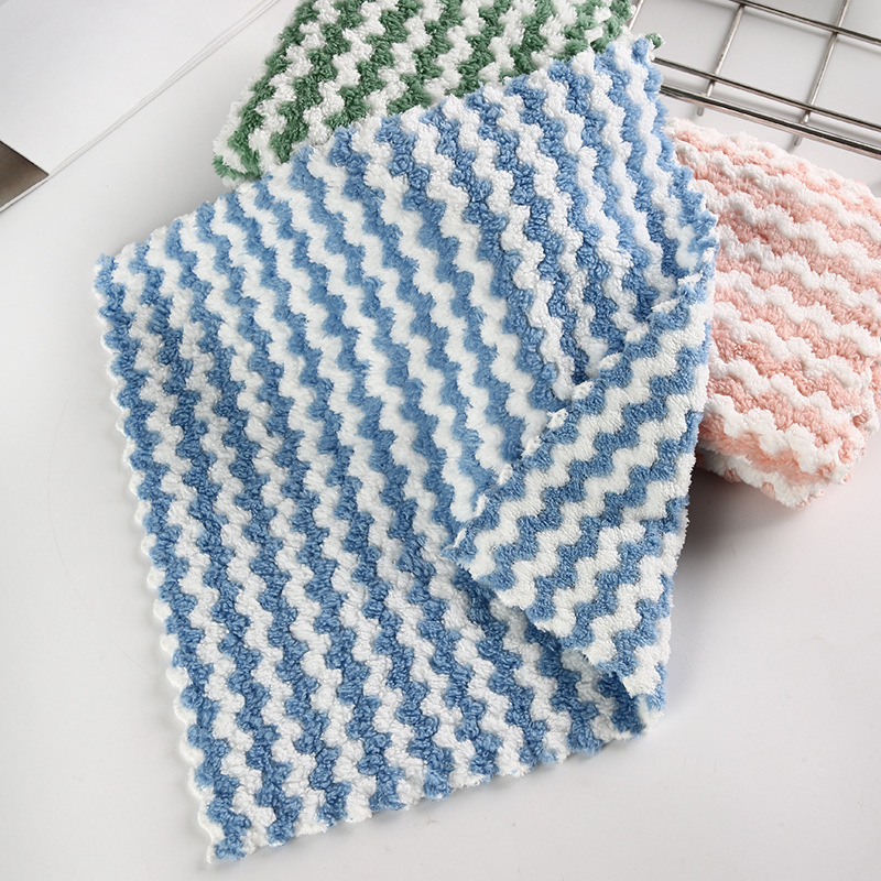 Lace-trimmed 25*25 size COWMA