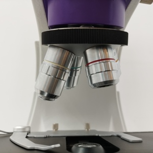 Laboratorio portátil 3W 5W Iluminación LED 40X-1000X Binocular o Trinocular Estudiante Microscopio con cámara digital Pantalla LCD - Product Image 2