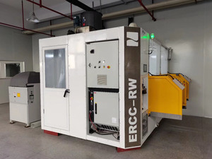 Tự Động Ngăn Kéo Phong Cách 60000 PSI Bằng Tia Nước Cắt Di Động Với 6-Trục CNC Robot Cho Nhựa Sợi Thủy Tinh Nhựa Cán - Product Image 2