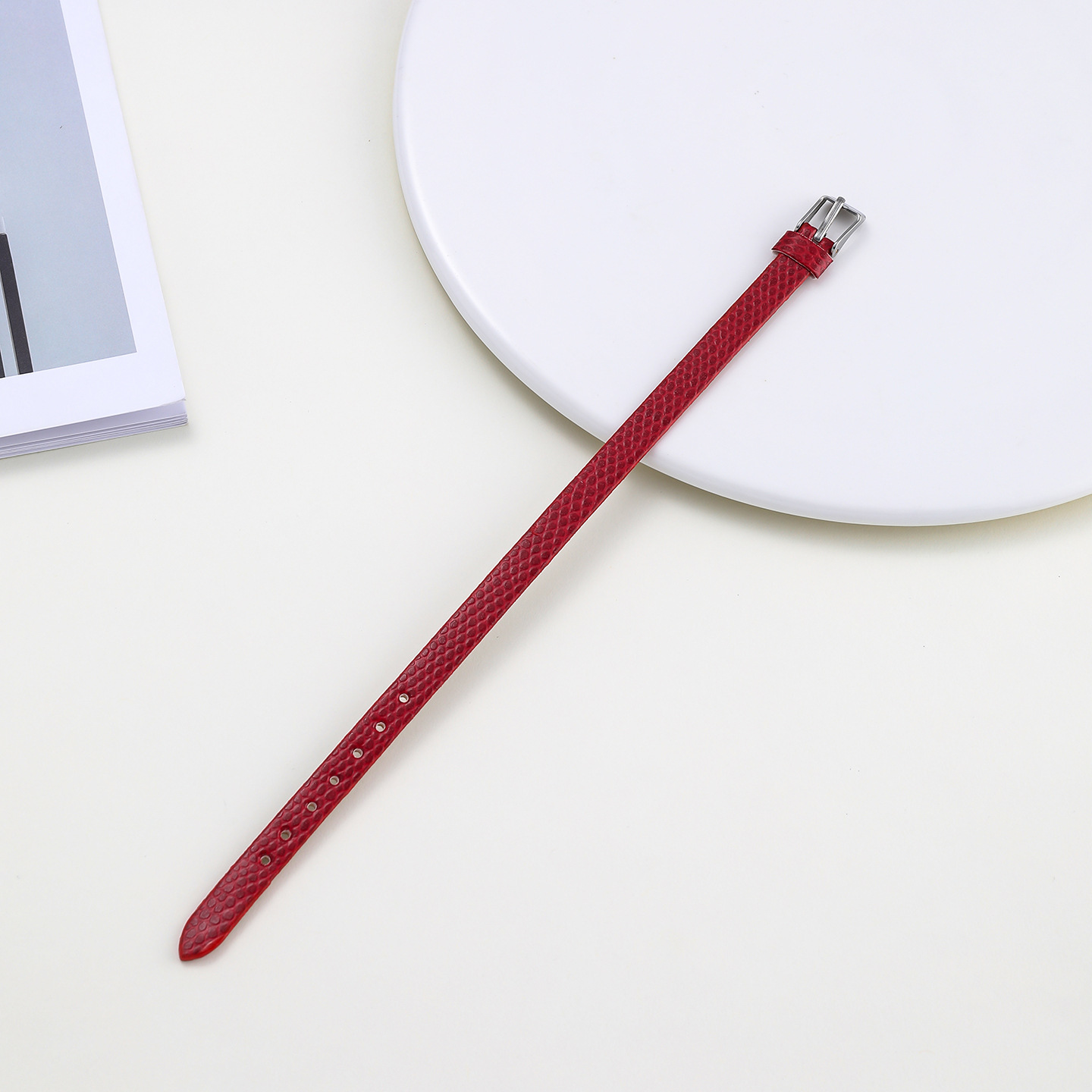 Boucle carrée en acier de 8 mm, rouge vif (env.220 mm de long)