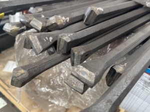 Great Quality Integral Drill Steel <strong>Chisel</strong> <strong>Bit</strong> Integral Plug Hole Drill Rod Forging Drilling Tool for Ore <strong>Mining</strong> - Product Image 5