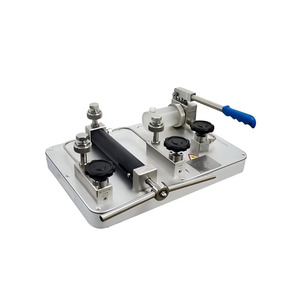 HS710 Hydraulic Pressure <strong>Comparison</strong> Pump Manual Hydraulic Pressure <strong>Test</strong> Bench for Lab Pressure Calibration Pump - Product Image 4