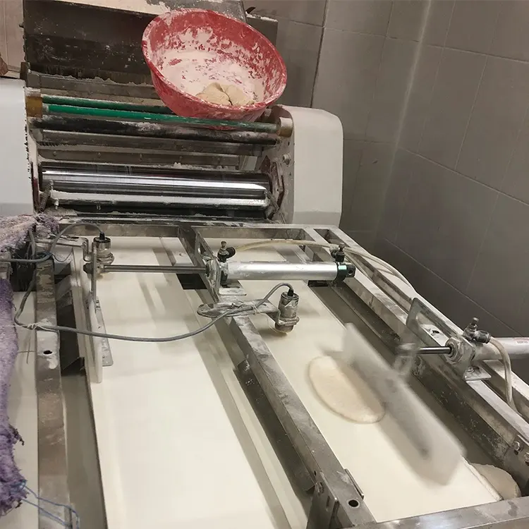 Commerciale Arabo automatico pita pane pancake macchina e pita linea di produzione