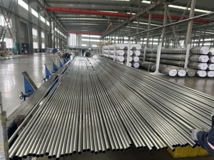 Astm ופן צינורות מים נירוסטה סטנדרטיים בגודל קטן 16 מ "מ 20 מ" מ 25.4 32 מ "מ הובלת צינורות מים ss304 316