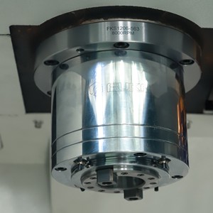 XH7132 Único Eixo <span class=keywords><strong>3</strong></span> Eixo <span class=keywords><strong>CNC</strong></span> Fresadora Multifuncional Vertical Fresadora GSK Sistema de Controle BT40 Spindle Taper