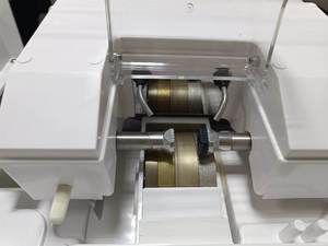 Ophthalmic Instrument und Krankenhaus ausrüstung Auto Lens Edger Neues Anti-Rutsch-Programm Automatische Kanten maschine SJG-7100 Lens Edger - Product Image 6