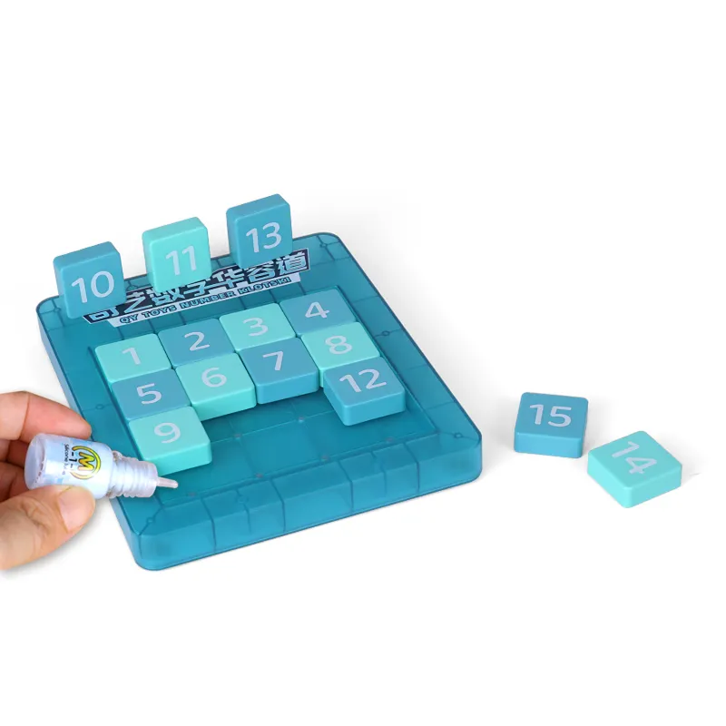 Tavolo giocattolo family time posizionamento magnetico puzzle scacchiera QIYI numero Klotski