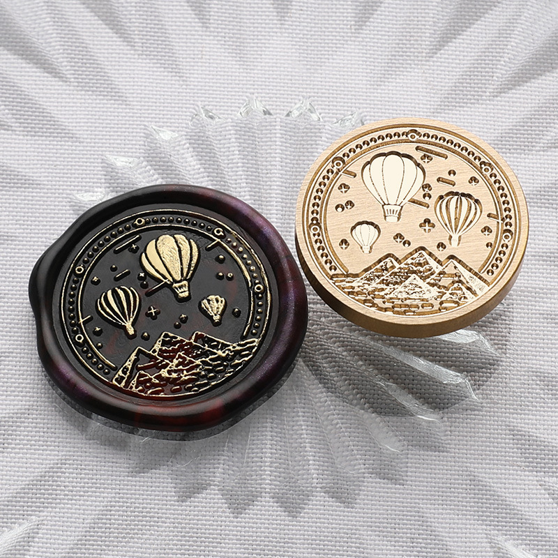 Montgolfière sur la pyramide - 3cm
